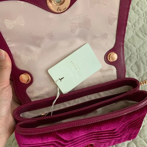 BRAND NEW ❣️Ted Baker Rachila Velvet Quilted Bag - Picture 7 of 11